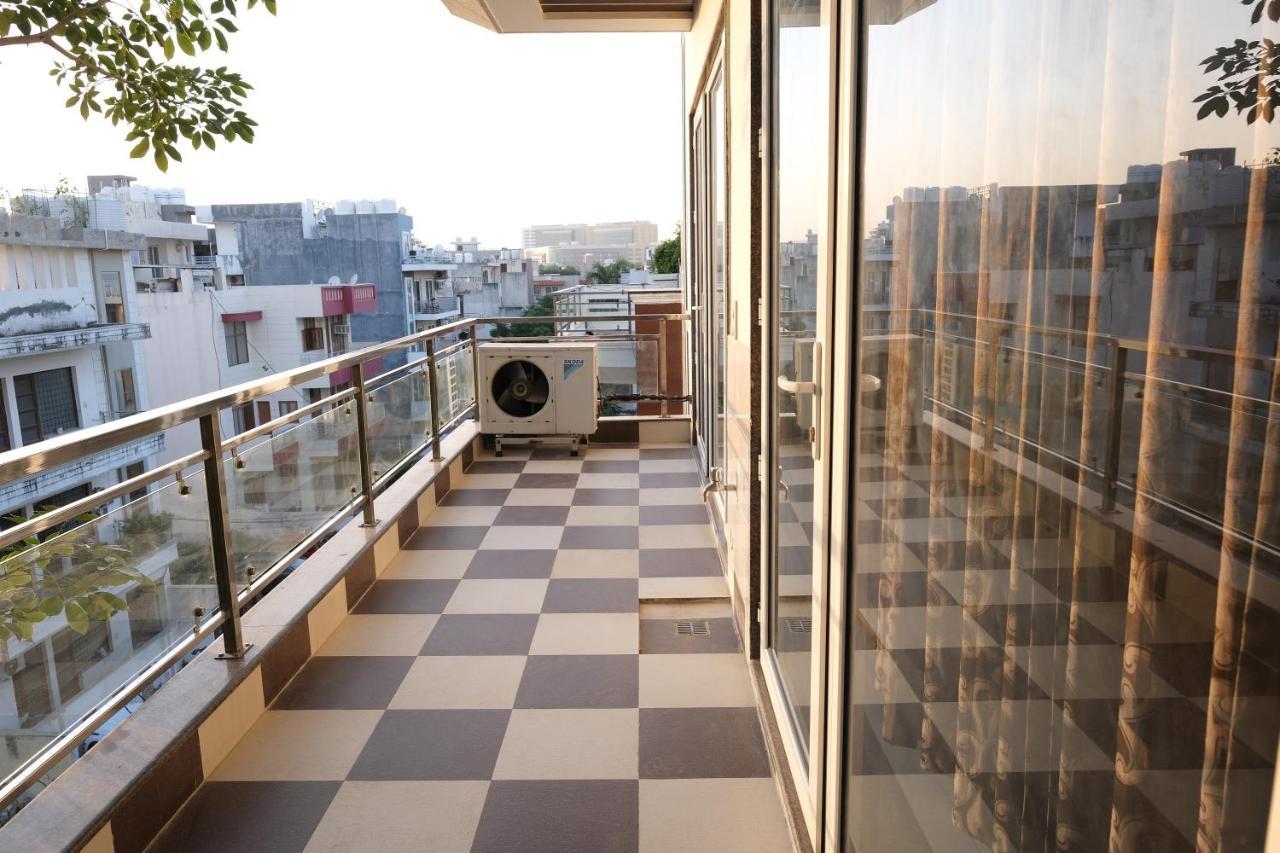 Lime Tree Luxurious 3bhk Serviced Near Medanta * Gurgaon