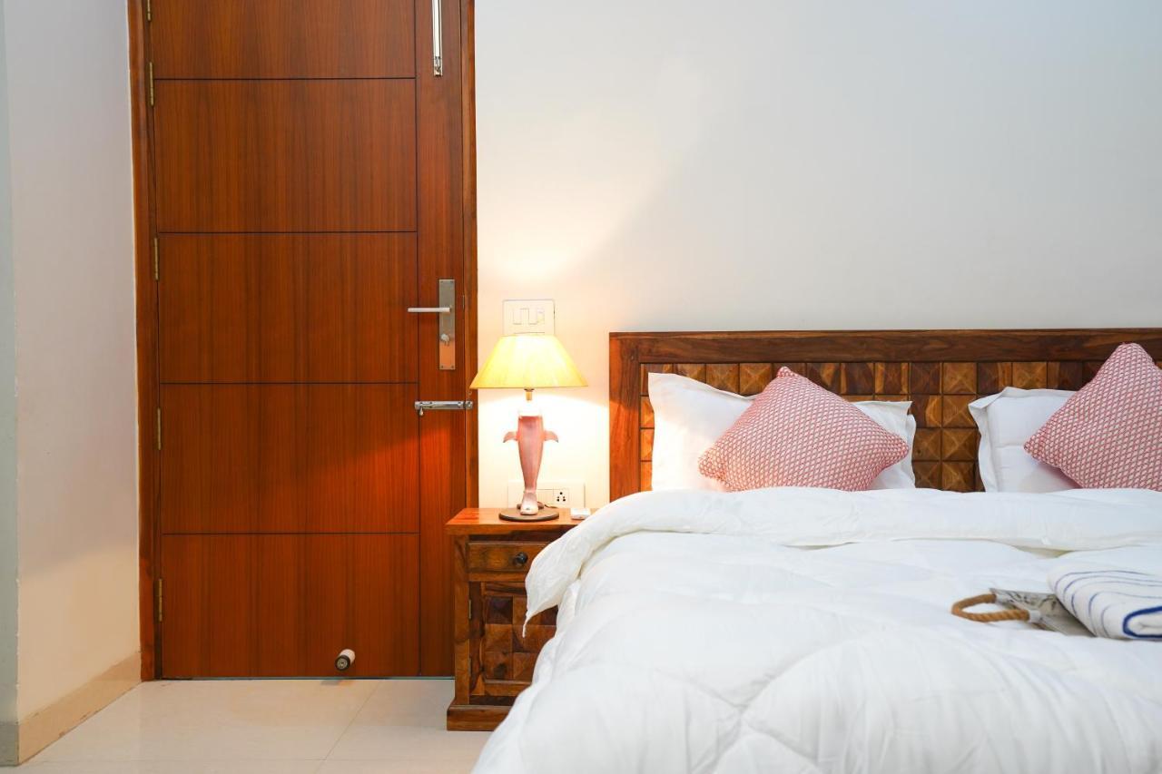 Apartment Lime Tree Luxurious 3bhk Serviced Near Medanta *