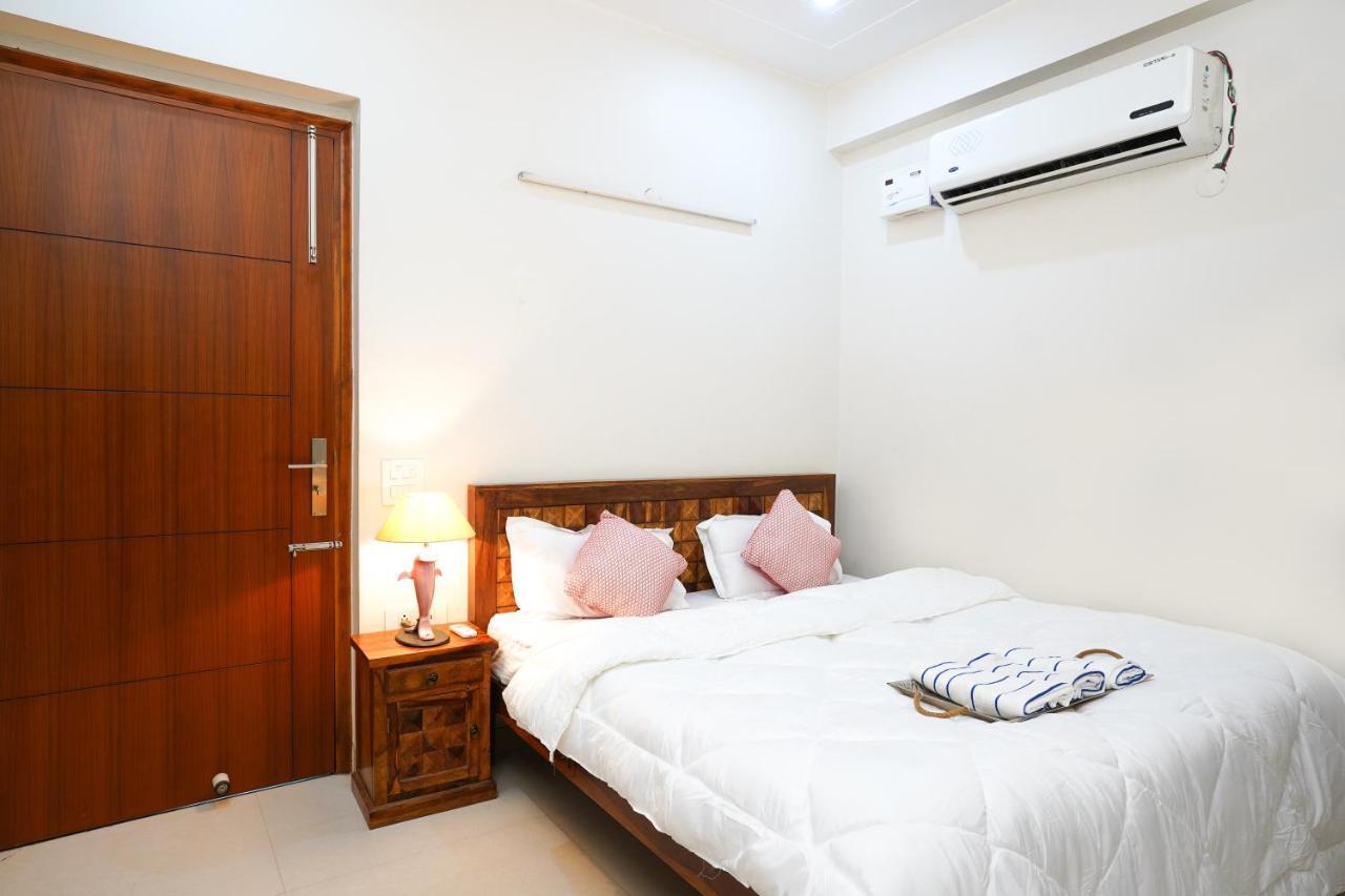 Lime Tree Luxurious 3bhk Serviced Near Medanta Gurgaon