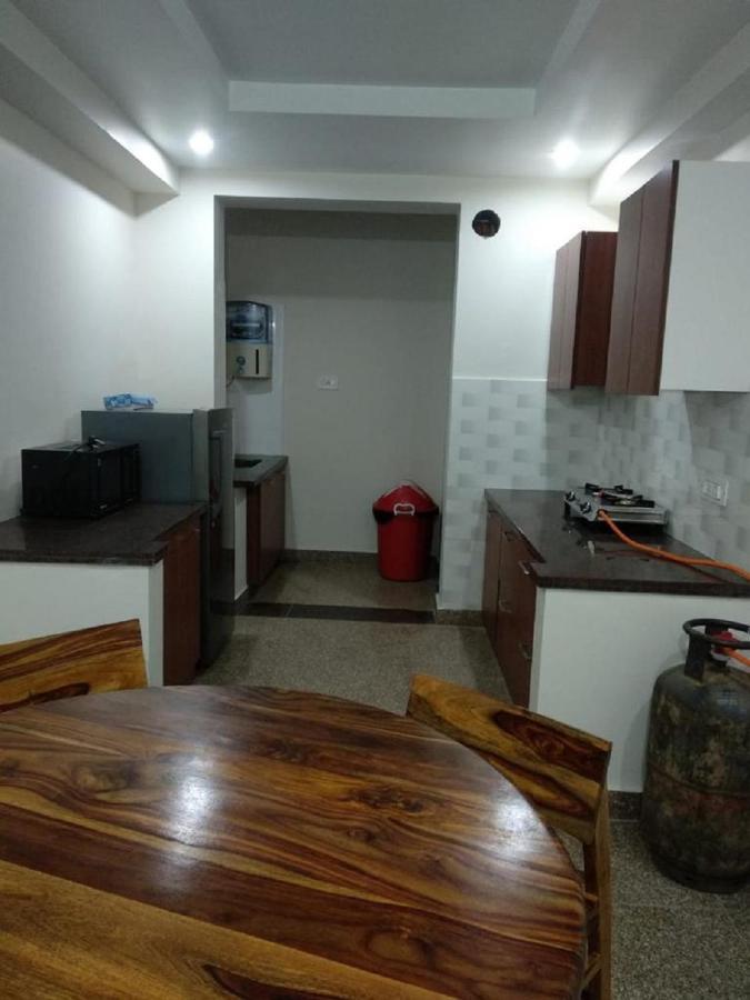 Apartment Lime Tree Luxurious 3bhk Serviced Near Medanta
