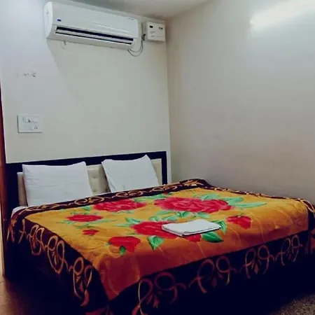 Lime Tree Luxurious 3Bhk Serviced Apartment Near Medanta Gurgaon Exterior photo