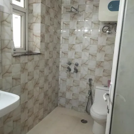 Lime Tree Luxurious 3Bhk Serviced Apartment Near Medanta Gurgaon Exterior photo