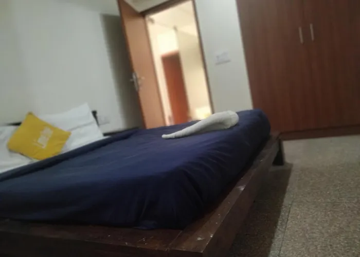 Lime Tree Luxurious 3Bhk Serviced Apartment Near Medanta